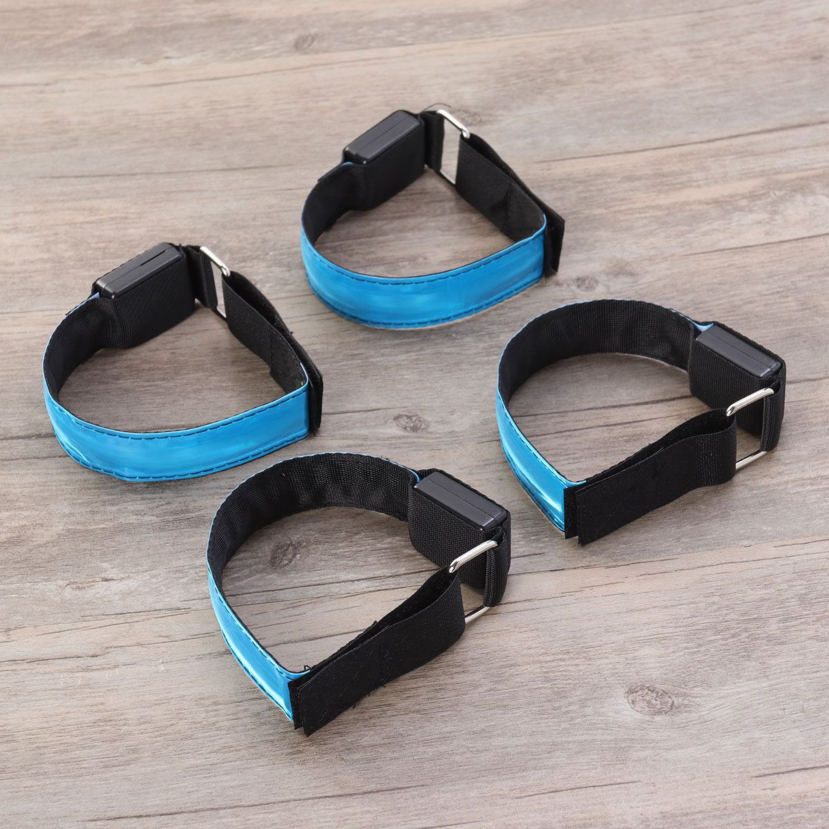 Running Gear Auto - 4Pcs LED Armband with Auto Curl